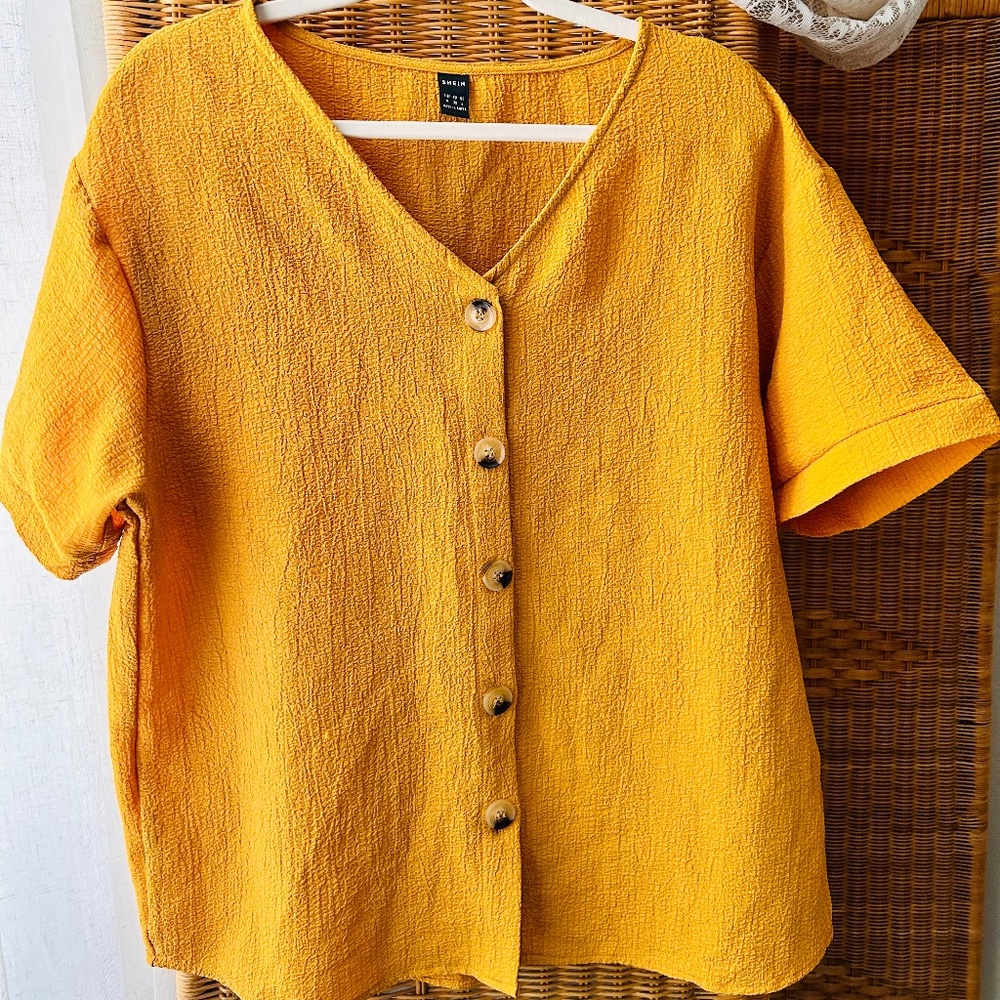 Oversized, Medium, mustard button down. Medium sized